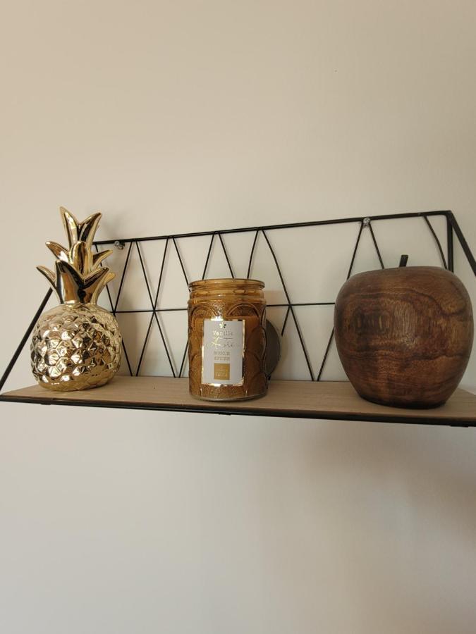 Studio Dans Maisonnette En Pierre Le Castellet  Bagian luar foto