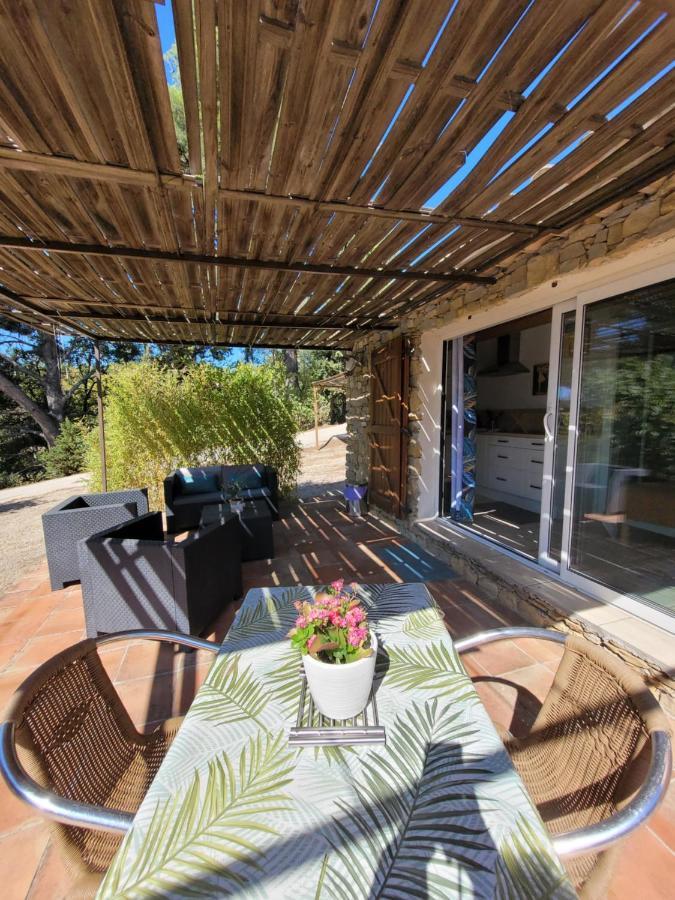 Studio Dans Maisonnette En Pierre Le Castellet  Bagian luar foto